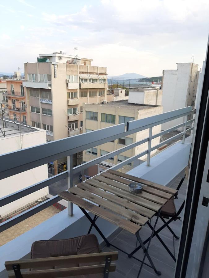 Central Mark Loft ヴォロス エクステリア 写真